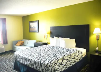 Days Inn by Wyndham Park City Kansas hotel thumbnail 3