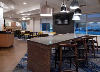 Fairfield Inn & Suites by Marriott Beloit hotel thumbnail 2