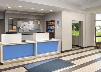 Holiday Inn Express Boston - Saugus by IHG hotel thumbnail 2