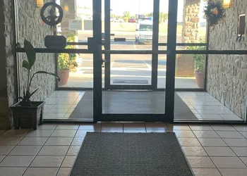 Regency Inn And Suites hotel thumbnail 3