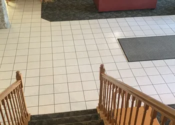 Regency Inn And Suites hotel thumbnail 8