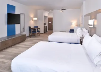 Holiday Inn Express & Suites Houston E - Pasadena by IHG hotel thumbnail 6