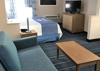 Days Inn by Wyndham Panama City hotel thumbnail 6