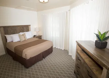 Capitola Venetian Vacation Rentals hotel thumbnail 6