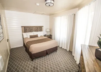 Capitola Venetian Vacation Rentals hotel thumbnail 7