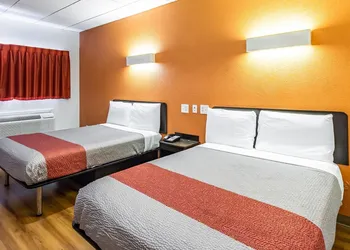 Motel 6 Elizabeth, NJ - Newark Liberty Intl Airport hotel thumbnail 8