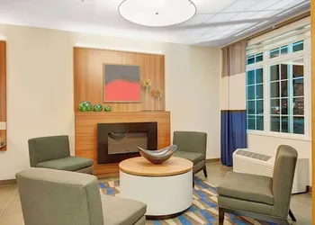Microtel Inn & Suites By Wyndham Philadelphia Airport Ridley hotel thumbnail 2