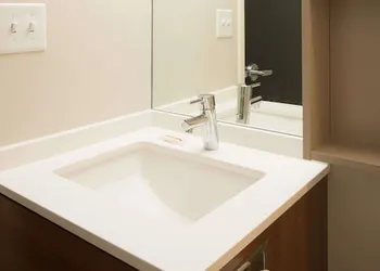 Microtel Inn & Suites By Wyndham Philadelphia Airport Ridley hotel thumbnail 3