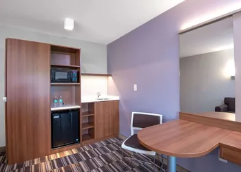 Microtel Inn & Suites By Wyndham Philadelphia Airport Ridley hotel thumbnail 5