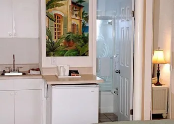 Blind Pass Resort Motel hotel thumbnail 6