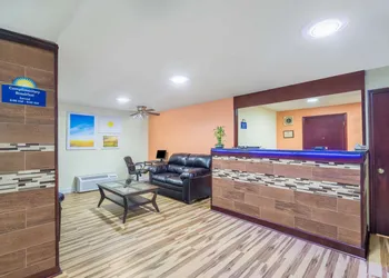 Days Inn by Wyndham Statesville hotel thumbnail 2