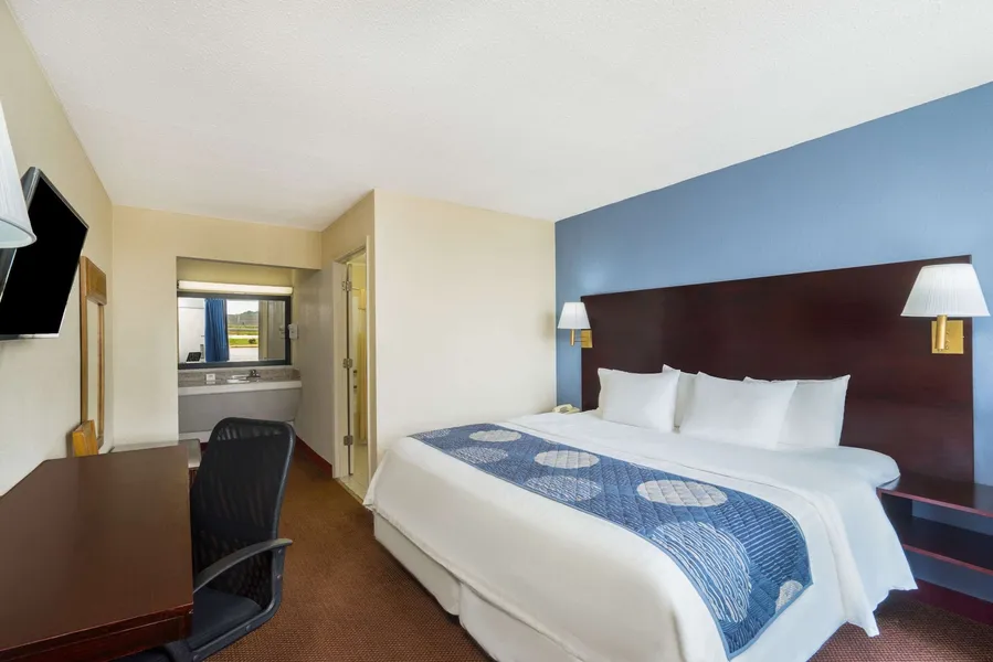 Days Inn by Wyndham Statesville hotel detail image 6