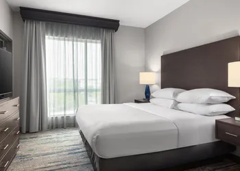 Embassy Suites by Hilton Charlotte Ayrsley hotel thumbnail 5