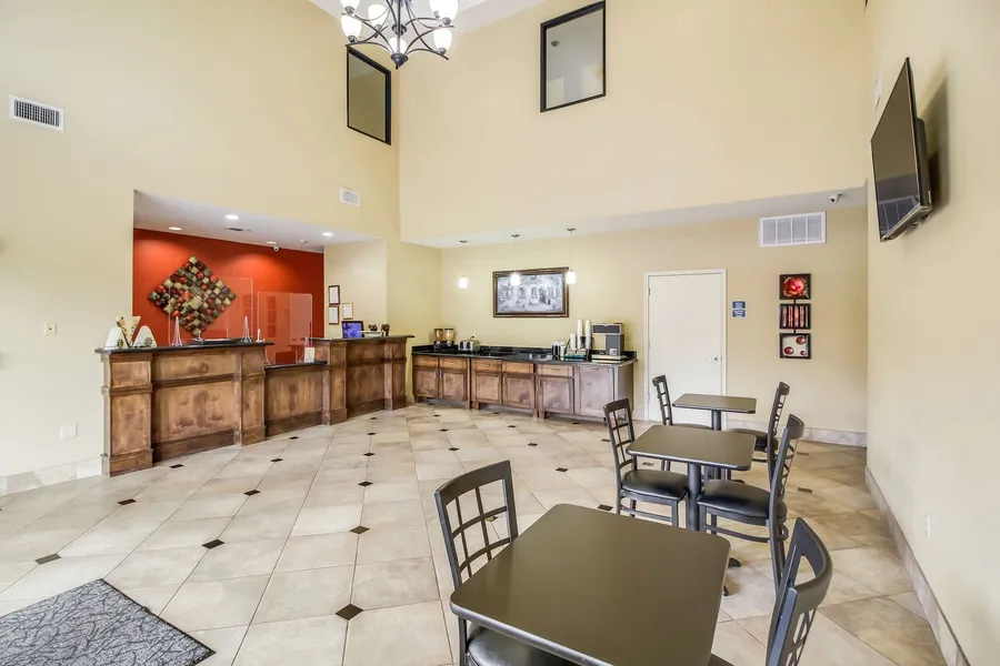 Americas Best Value Inn & Suites Tomball hotel detail image 2