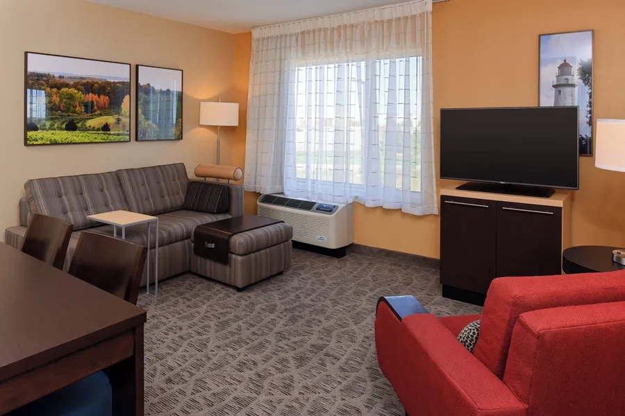TownePlace Suites Detroit Auburn Hills hotel detail image 6