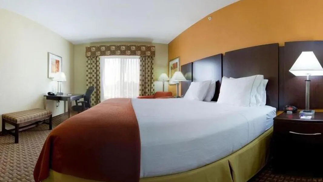 Holiday Inn Express Hotel & Suites Bartlesville by IHG hotel detail image 6