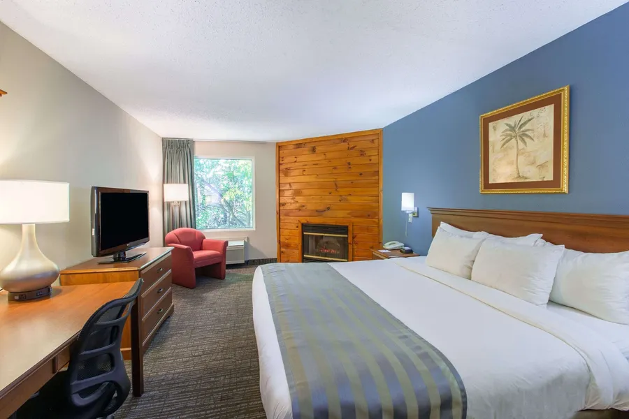 Baymont by Wyndham Bartonsville Poconos hotel detail image 6