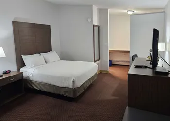 Days Inn by Wyndham Swift Current hotel thumbnail 6