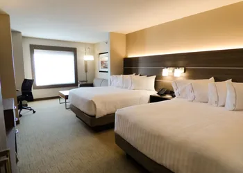 Holiday Inn Express & Suites Plymouth - Ann Arbor Area by IHG hotel thumbnail 7