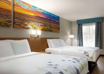 Days Inn by Wyndham Covington hotel thumbnail 8