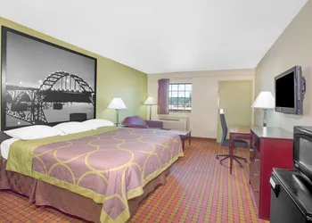 Super 8 by Wyndham Monticello AR hotel thumbnail 4