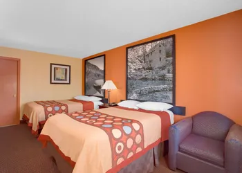 Super 8 by Wyndham Monticello AR hotel thumbnail 5