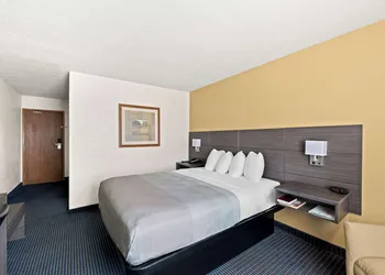 Quality Inn North Platte hotel thumbnail 8