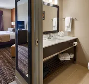 Best Western Plus Elmendorf Hotel / San Antonio Hotel hotel detail image 7