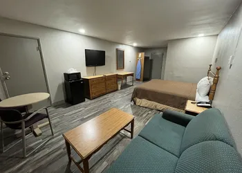 Economy Hotel San Antonio hotel thumbnail 8