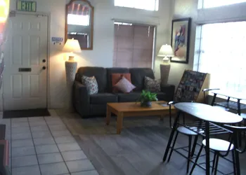 Lodge on the River hotel thumbnail 2
