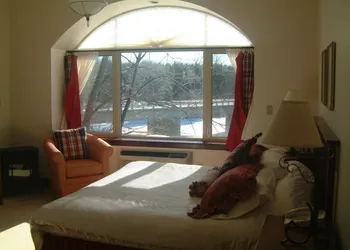Benmiller Inn & Spa hotel thumbnail 3