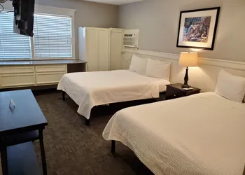Coronado Island Inn hotel thumbnail 6