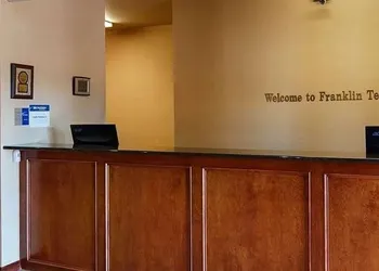 Franklin Inn & Suites hotel thumbnail 2