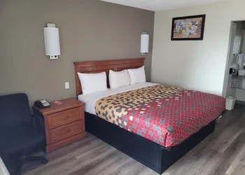 Econo Lodge Temple hotel thumbnail 4