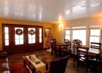 BackCountry Inn hotel thumbnail 2