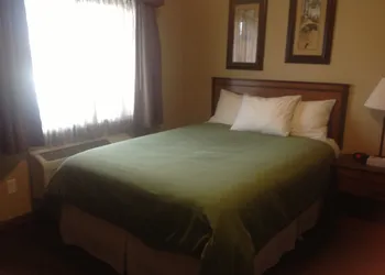BackCountry Inn hotel thumbnail 4