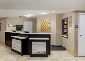 Best Western Watertown Inn and Suites hotel thumbnail 4