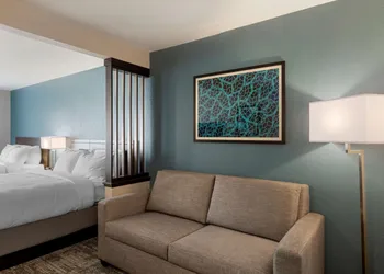 Best Western Watertown Inn and Suites hotel thumbnail 7