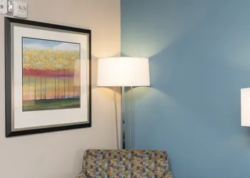 Holiday Inn Indianapolis Airport by IHG hotel thumbnail 4