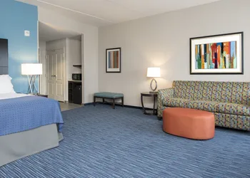 Holiday Inn Indianapolis Airport by IHG hotel thumbnail 7