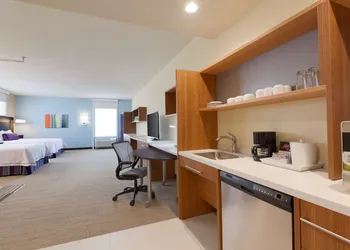 Home2 Suites by Hilton Oklahoma City Quail Springs hotel thumbnail 3