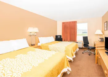 Days Inn by Wyndham Worthington hotel thumbnail 6