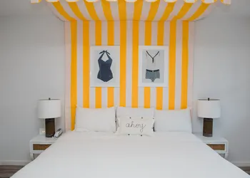 Capri hotel thumbnail 2