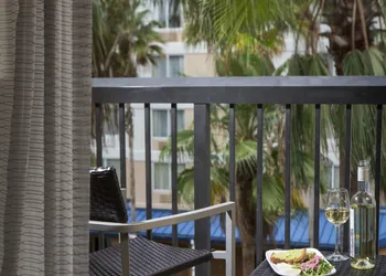 SpringHill Suites Orlando Lake Buena Vista Marriott Village hotel thumbnail 4