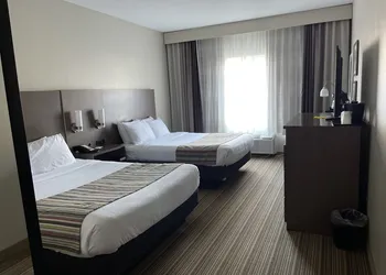 Country Inn & Suites by Radisson, Prairie du Chien hotel thumbnail 8