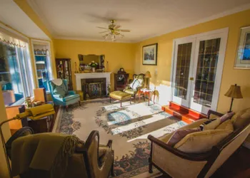 Rae Leigh Heights BnB hotel thumbnail 2