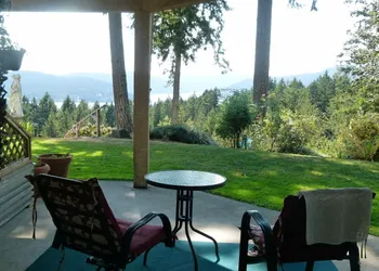 Rae Leigh Heights BnB hotel thumbnail 8