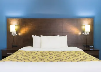 Baymont by Wyndham Morton hotel thumbnail 5