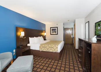 Baymont by Wyndham Morton hotel thumbnail 6