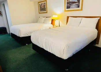 Moosejaw Inn hotel thumbnail 7